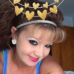 Meet your Posher, Crystal